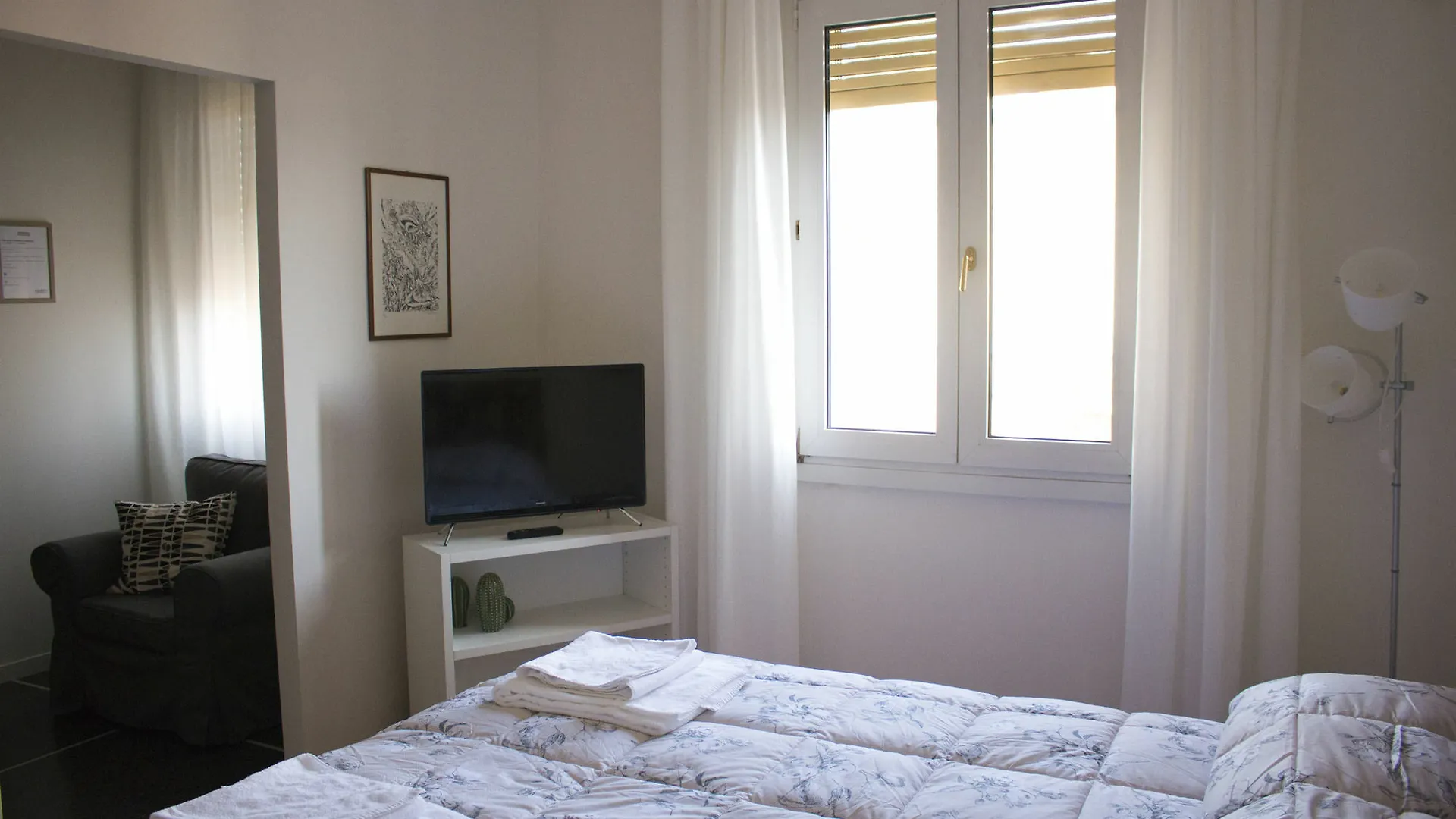 Apartment Residence Railway By Studio Vita Bologna Italy